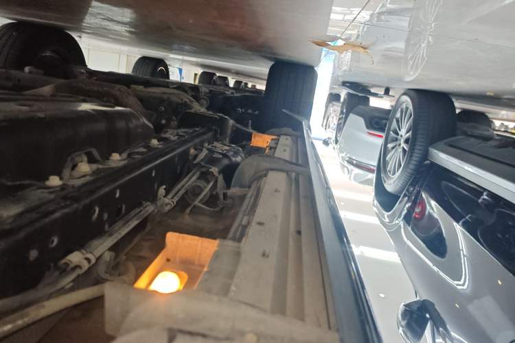 Used Lexus GX 2015 400 Luxury Edition Left Side Sill