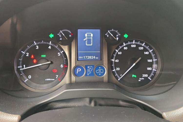 Used Lexus GX 2015 400 Luxury Edition Odometer Close Up