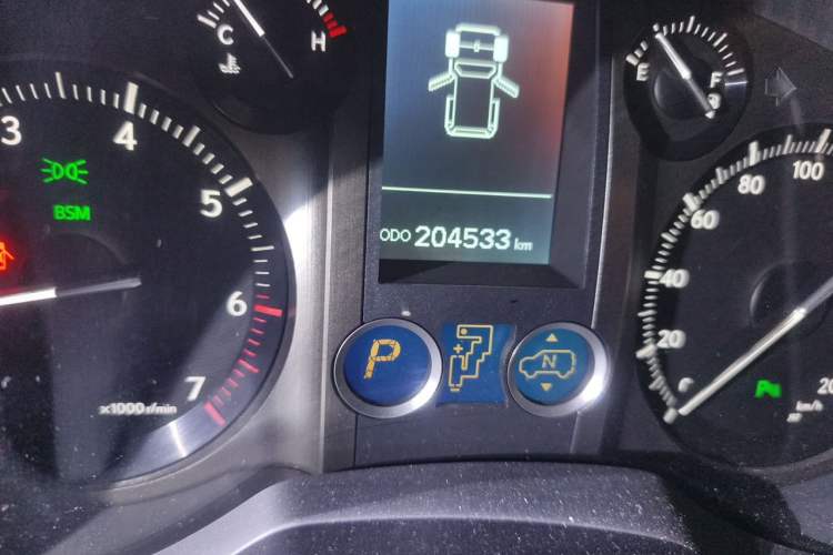 Used Lexus GX 2015 400 Luxury Edition Odometer Close Up