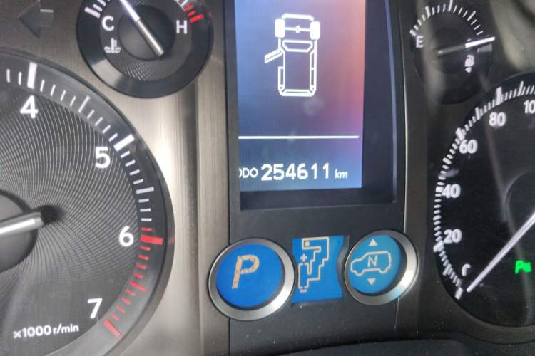 Used Lexus GX 2015 400 Luxury Edition Odometer Close Up