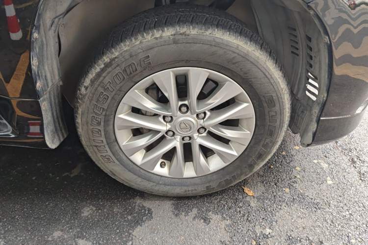 Used Lexus GX 2015 400 Luxury Edition Right Front Wheel Hub