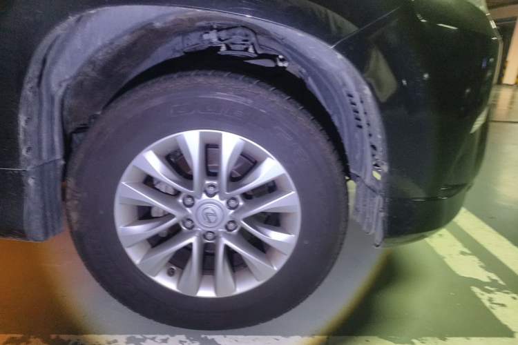 Used Lexus GX 2015 400 Luxury Edition Right Front Wheel Hub