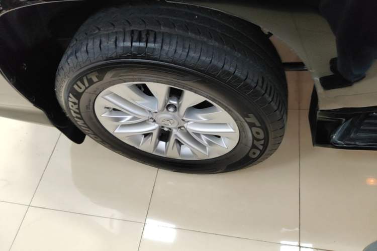 Used Lexus GX 2015 400 Luxury Edition Right Rear Wheel Hub