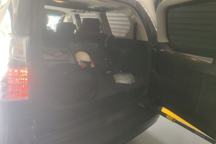 Used Lexus GX 2015 400 Luxury Edition Trunk