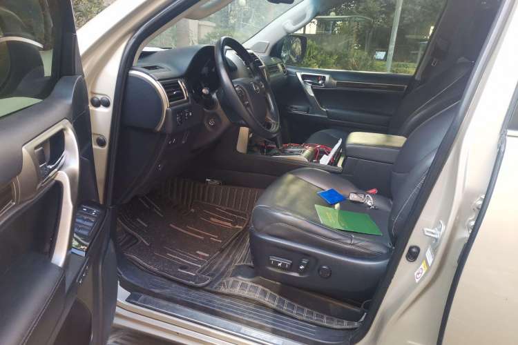 Used Lexus GX 2015 400 Luxury Edition Driver Seat