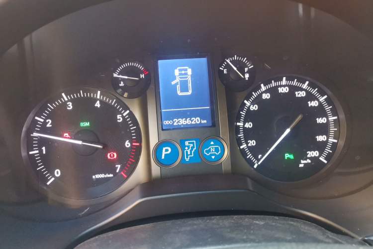 Used Lexus GX 2015 400 Luxury Edition Odometer Close Up