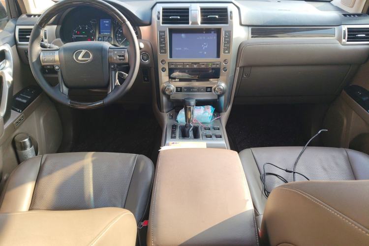 Used Lexus GX 2015 400 Luxury Edition Center Console