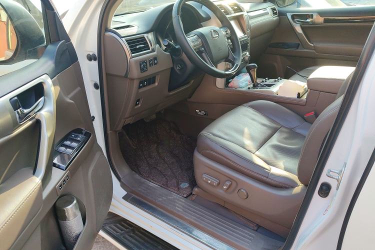 Used Lexus GX 2015 400 Luxury Edition Driver Seat
