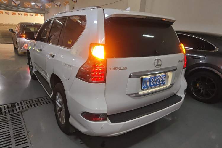 Used Lexus GX 2015 400 Luxury Edition Rear Left 45 Deg