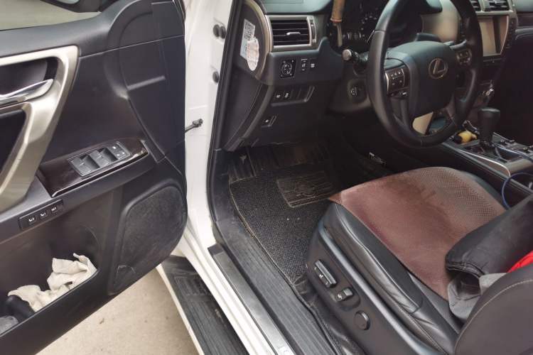 Used Lexus GX  Driver Seat