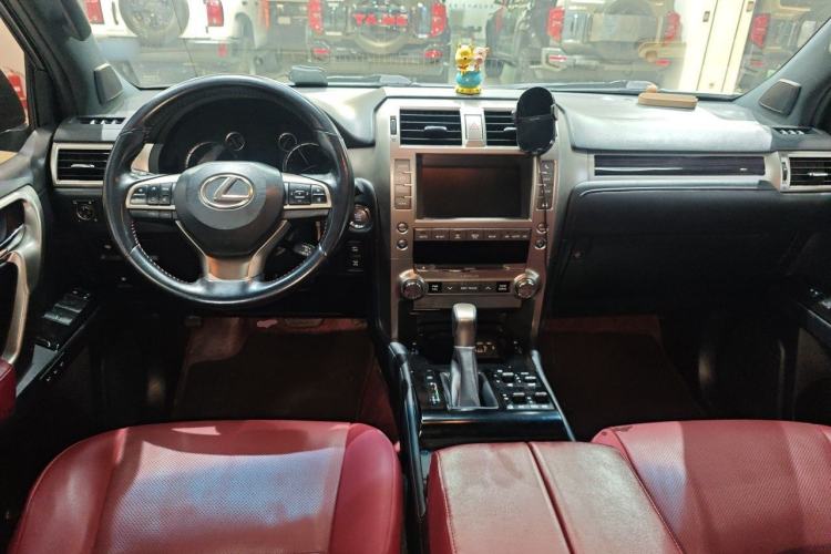 Used Lexus GX  Center Console
