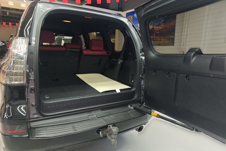 Used Lexus GX  Trunk