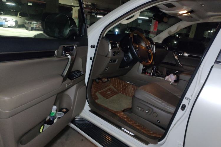 Used Lexus GX  Driver Seat