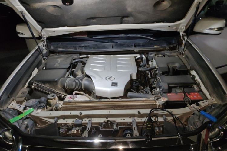 Used Lexus GX  Engine Bay