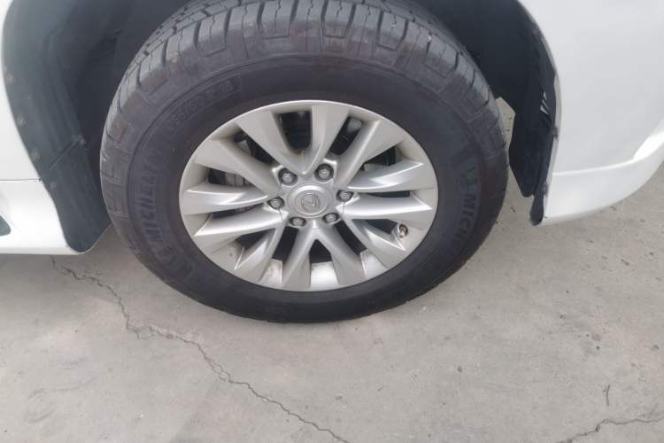 Used Lexus GX  Right Front Wheel Hub