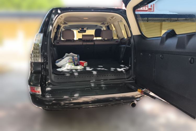 Used Lexus GX  Trunk