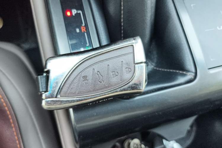 Used Lexus GX  Vehicle Key