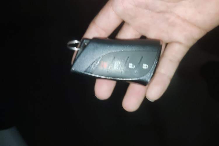 Used Lexus GX  Vehicle Key