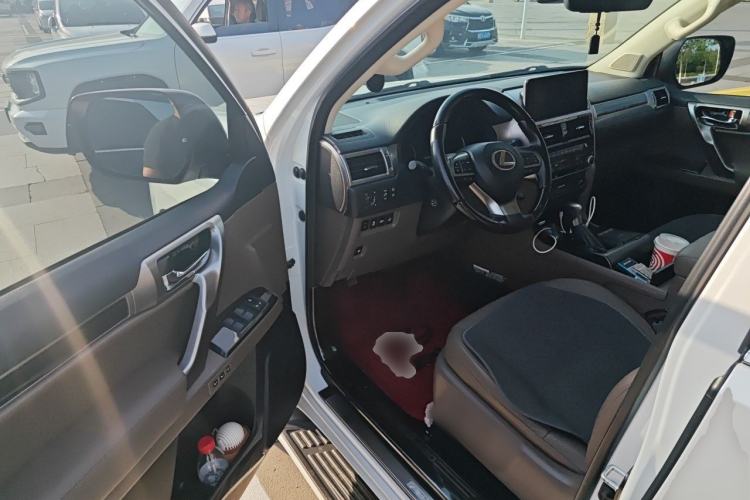 Used Lexus GX  Driver Seat