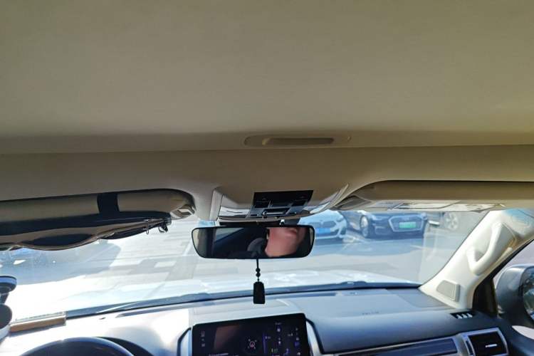 Used Lexus GX  Headliner