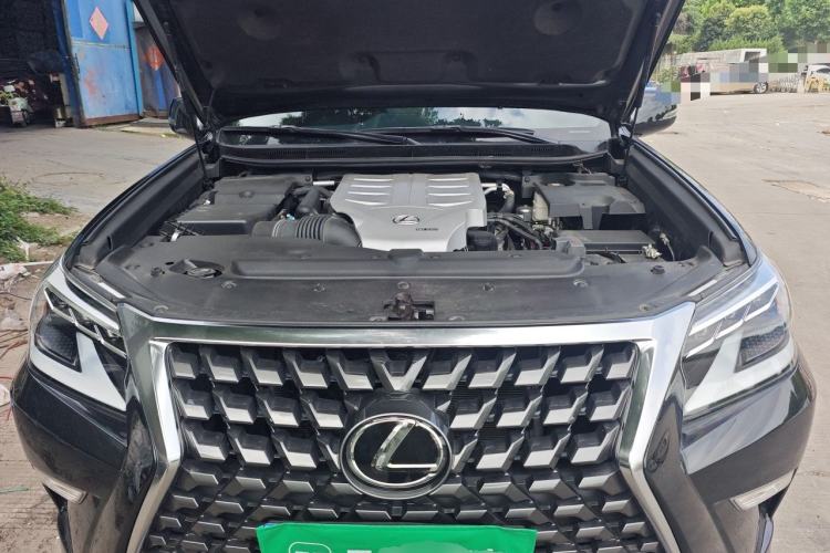 Used Lexus GX  Engine Bay
