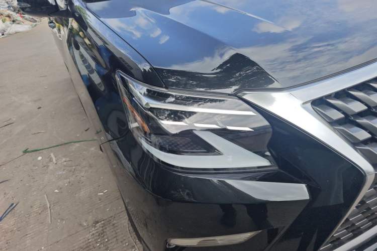Used Lexus GX  Right Front Headlight