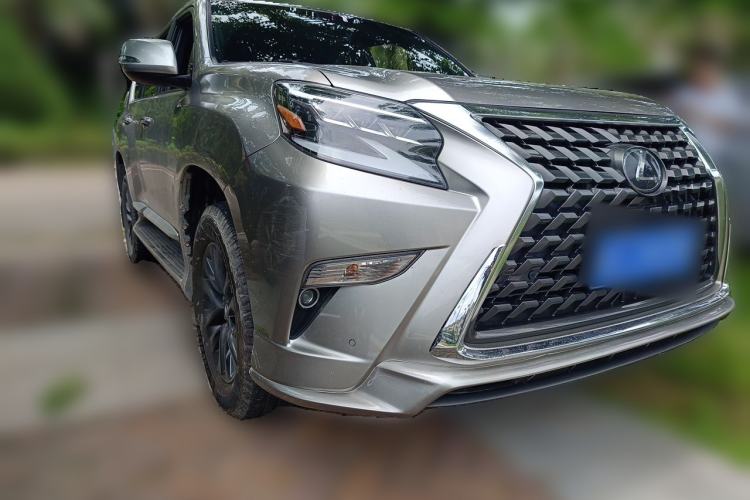 Used Lexus GX  Front Right 45 Deg