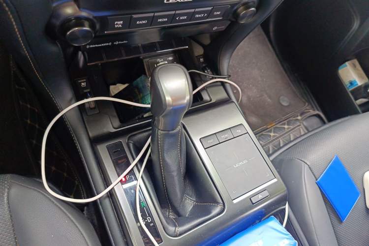 Used Lexus GX  Gear Lever
