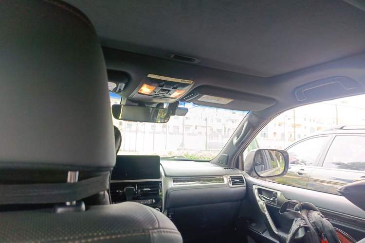 Used Lexus GX  Headliner