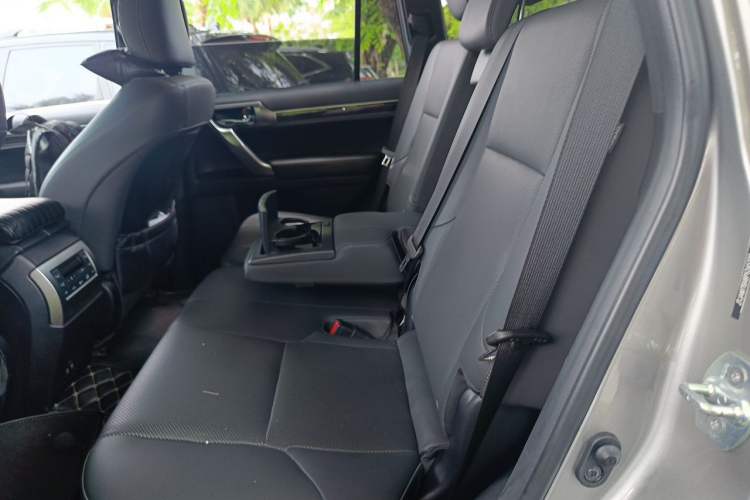 Used Lexus GX  Left Rear Seat