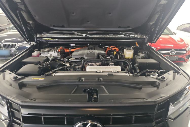 Used Lexus GX 2024 OVERTRAIL Yuanfeng Edition Engine Bay