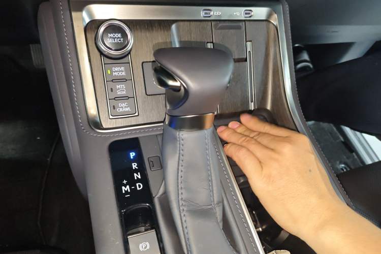 Used Lexus GX 2024 OVERTRAIL Yuanfeng Edition Gear Lever