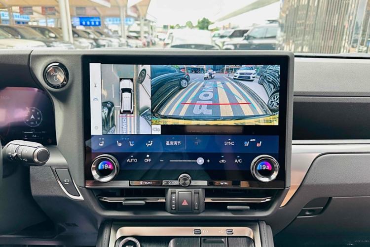 Used Lexus GX 2024 Lingfeng Edition Interior 1