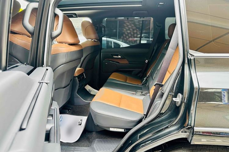 Used Lexus GX 2024 Lingfeng Edition Interior 3