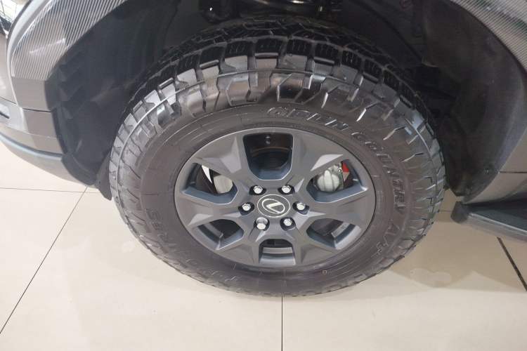 Used Lexus GX 2024 OVERTRAIL Yuanfeng Edition Left Front Wheel Hub
