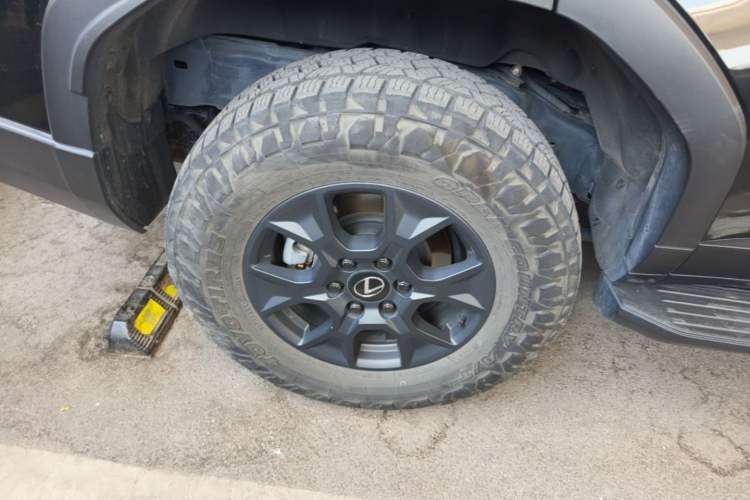 Used Lexus GX 2024 OVERTRAIL Yuanfeng Edition Right Rear Wheel Hub