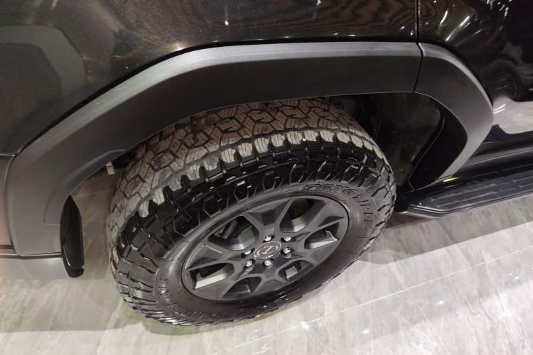 Used Lexus GX 2024 OVERTRAIL Yuanfeng Edition Right Rear Wheel Hub
