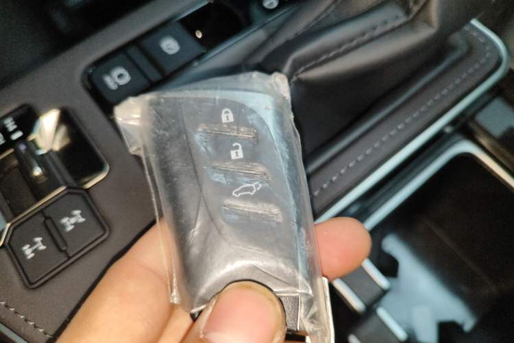 Used Lexus GX 2024 OVERTRAIL Yuanfeng Edition Vehicle Key