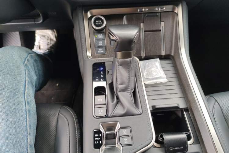 Used Lexus GX 2024 OVERTRAIL Yuanfeng Edition Gear Lever