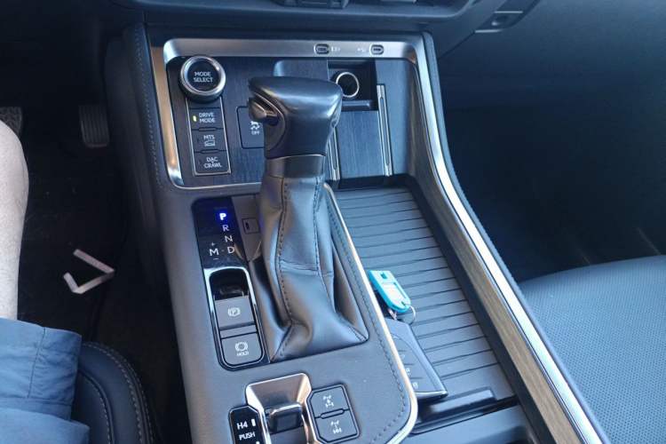 Used Lexus GX 2024 OVERTRAIL Yuanfeng Edition Gear Lever