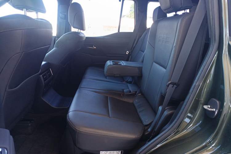 Used Lexus GX 2024 OVERTRAIL Yuanfeng Edition Left Rear Seat
