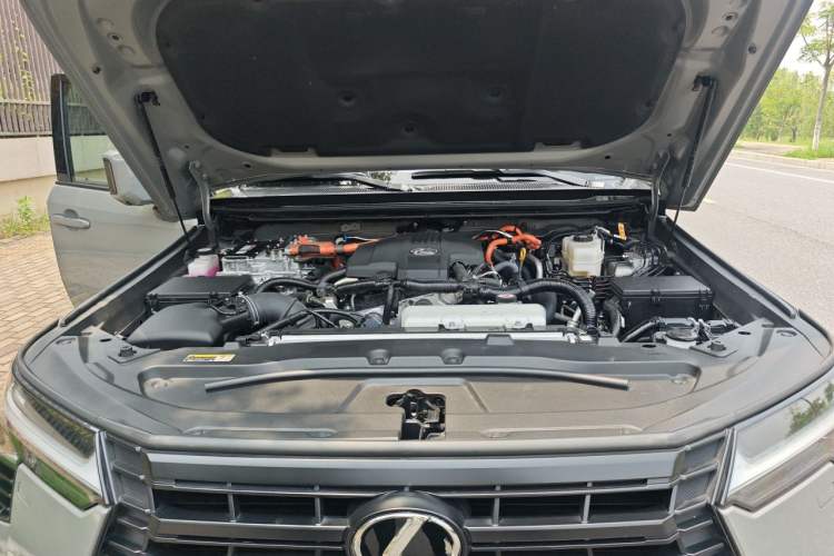 Used Lexus GX 2024 Lingfeng Edition Engine Bay