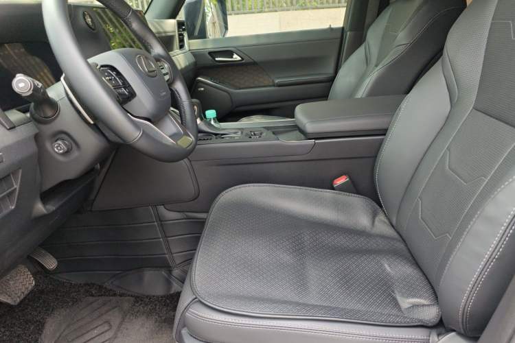 Used Lexus GX 2024 Lingfeng Edition Left Front Seat