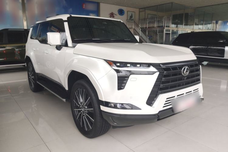 Used Lexus GX 2024 Lingfeng Edition Front Right 45 Deg