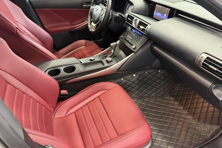 Used Lexus IS 2015 200t F SPORT Interior 8