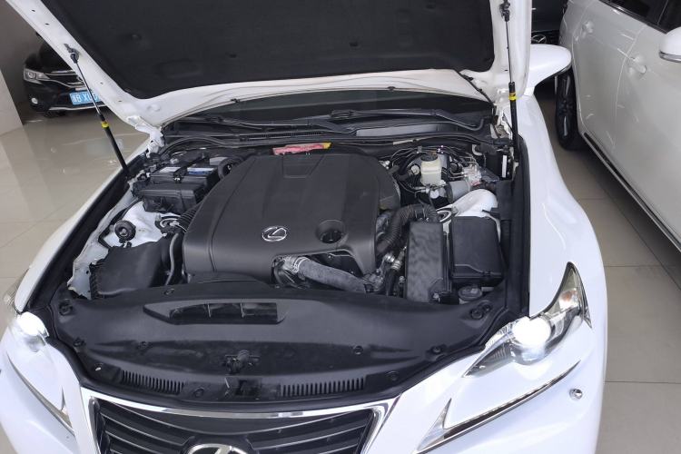 Used Lexus IS 2013 250 Leading Edition Engine Bay