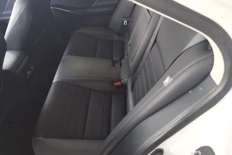 Used Lexus IS 2013 250 Leading Edition Left Rear Seat