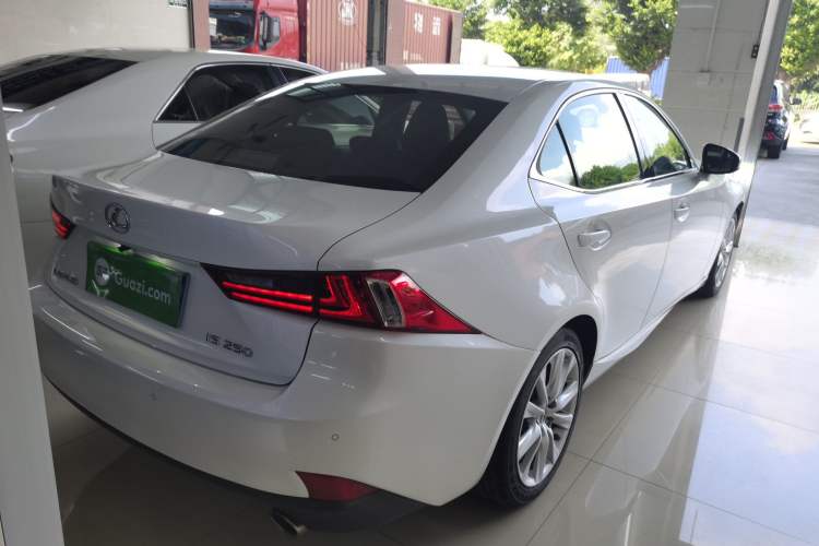 Used Lexus IS 2013 250 Leading Edition Rear Right 45 Deg