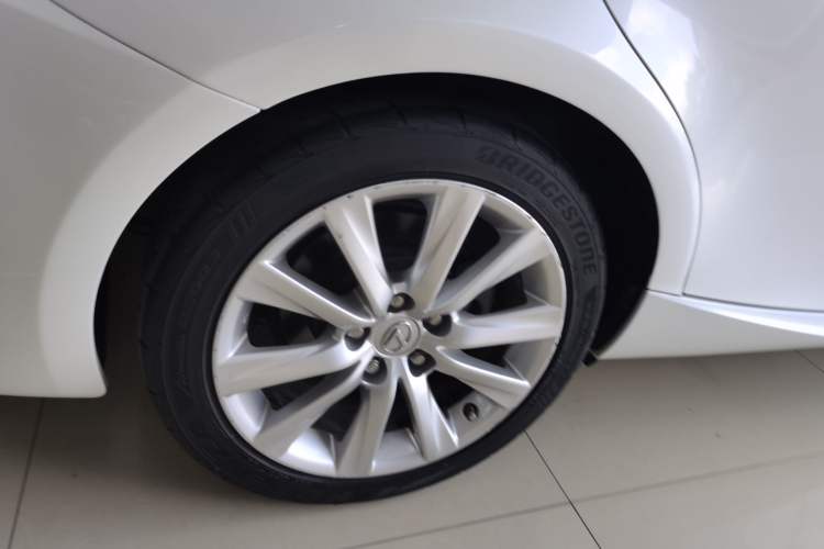 Used Lexus IS 2013 250 Leading Edition Right Rear Wheel Hub
