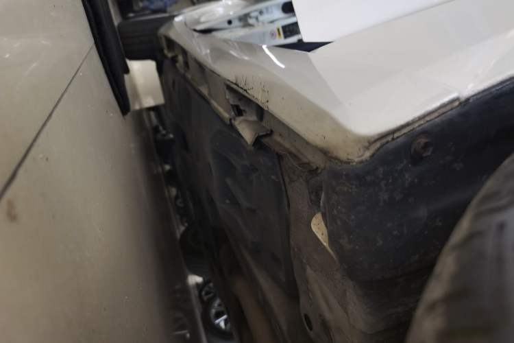 Used Lexus IS 2013 250 Leading Edition Right Side Sill